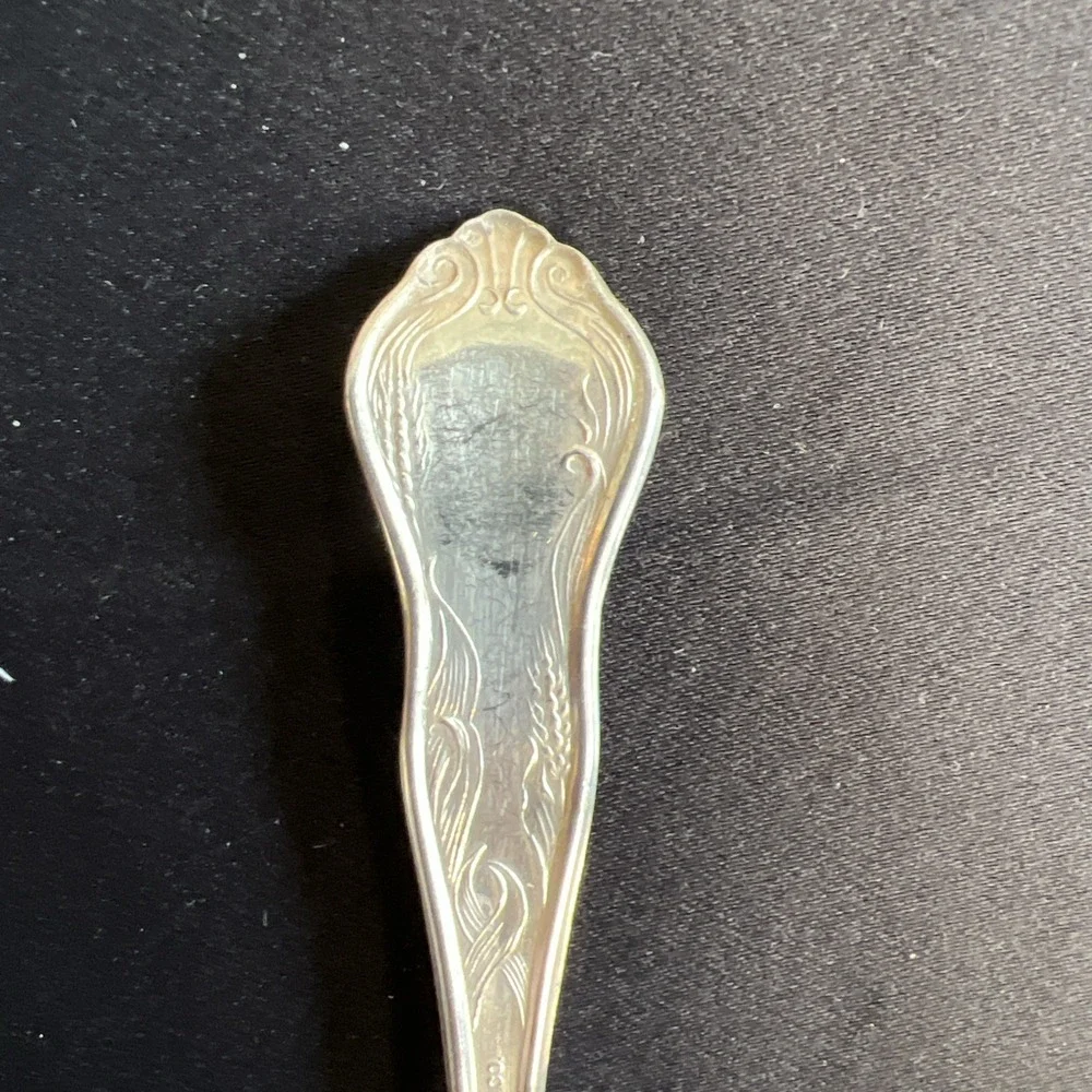 Antique Cream Of Rye Silver Co. Teaspoon - 8 Count‎
